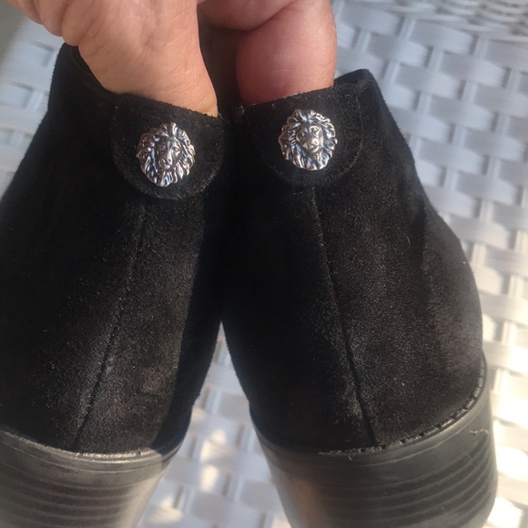 Anne Klein booties like new !! Very cute for fall and winter with jeans - Picture 4 of 5